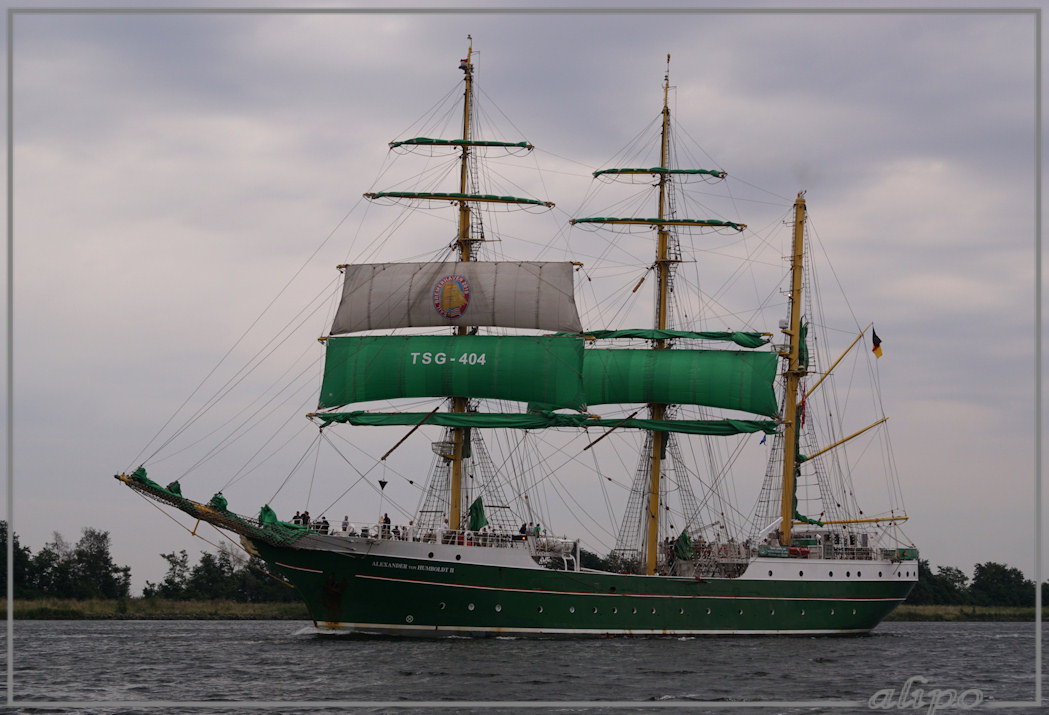 20150823_1915Alexander_von_Humboldt_Noordzeekanaal_Sail